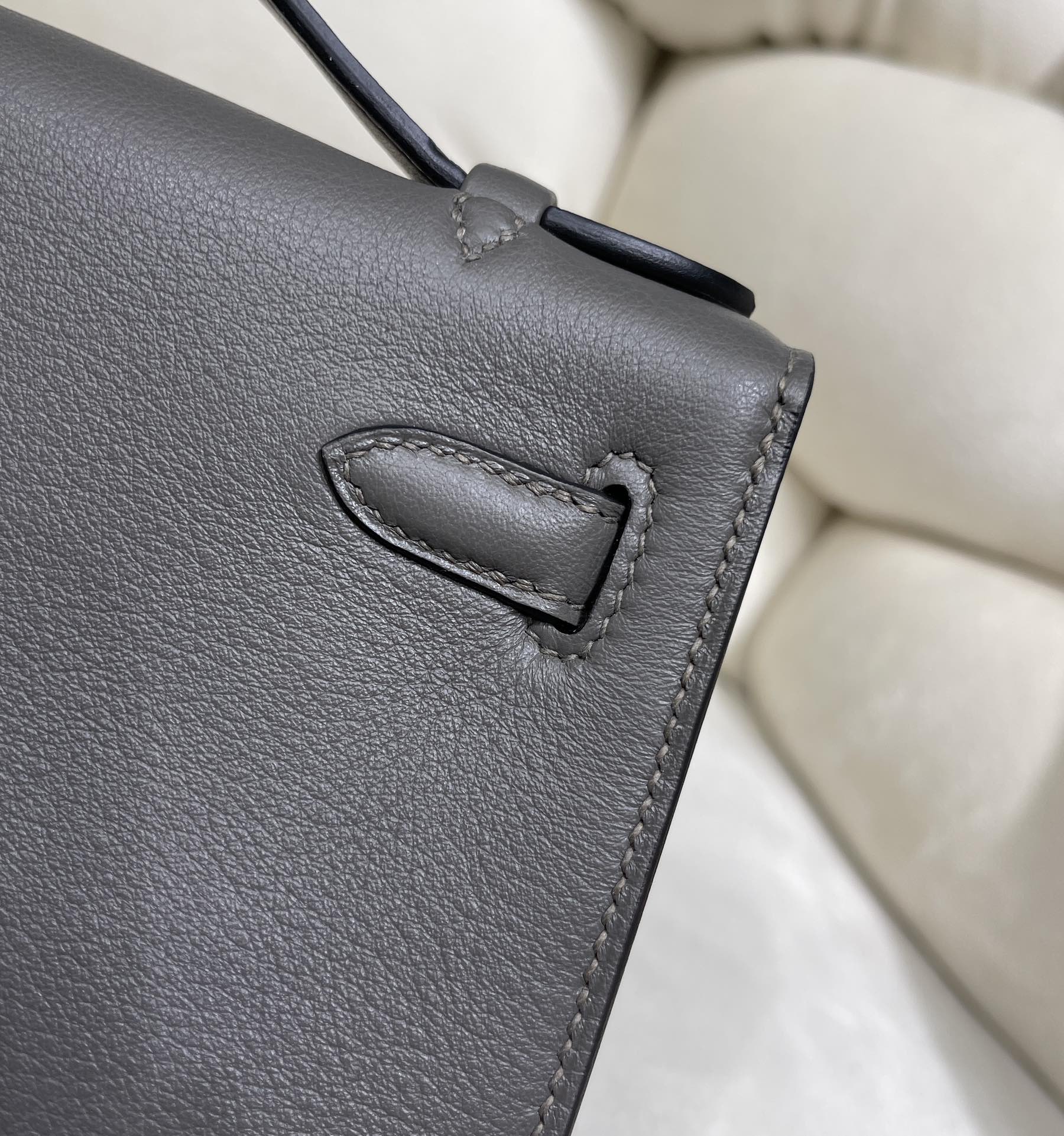 Hermes Kelly Bag 22 Dark Gray Swift Leather Gold Hardware