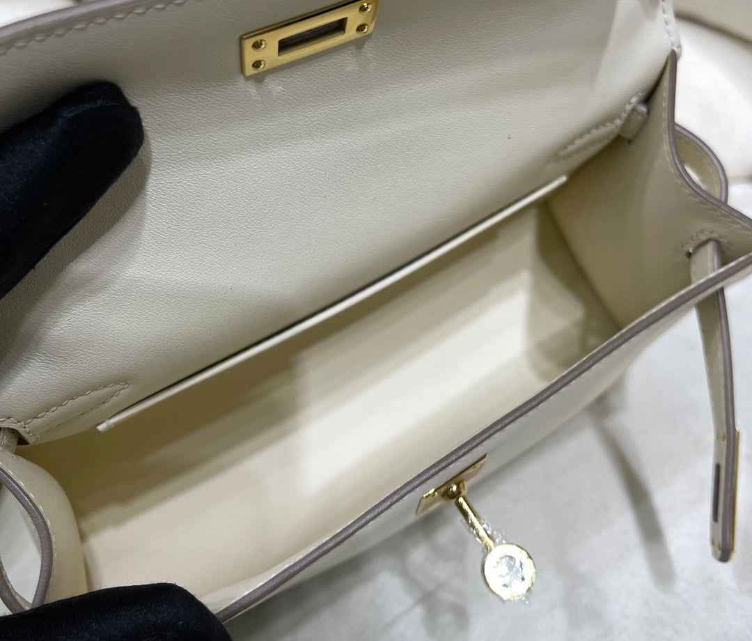 Hermes Kelly Bag 22 Beige Swift Leather Gold Hardware