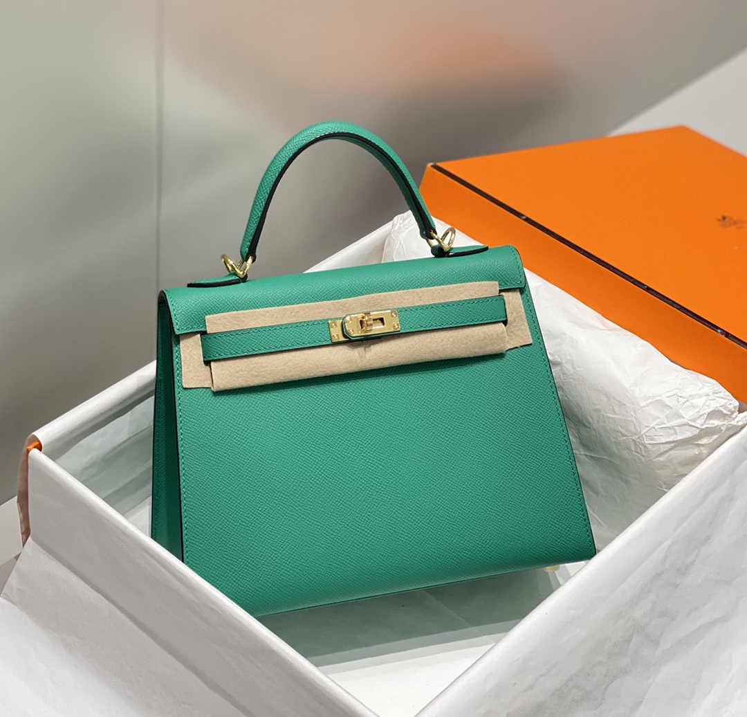 Hermes Kelly Bag 25 Green Epsom Leather Gold Hardware H7109