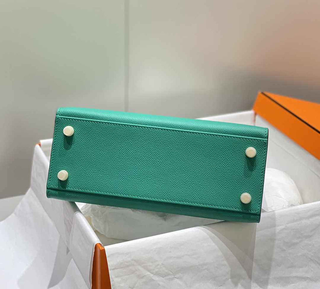 Hermes Kelly Bag 25 Green Epsom Leather Gold Hardware H7109