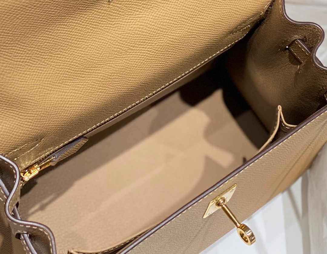 Hermes Kelly Bag 25 Tan Epsom Leather Gold Hardware H7106