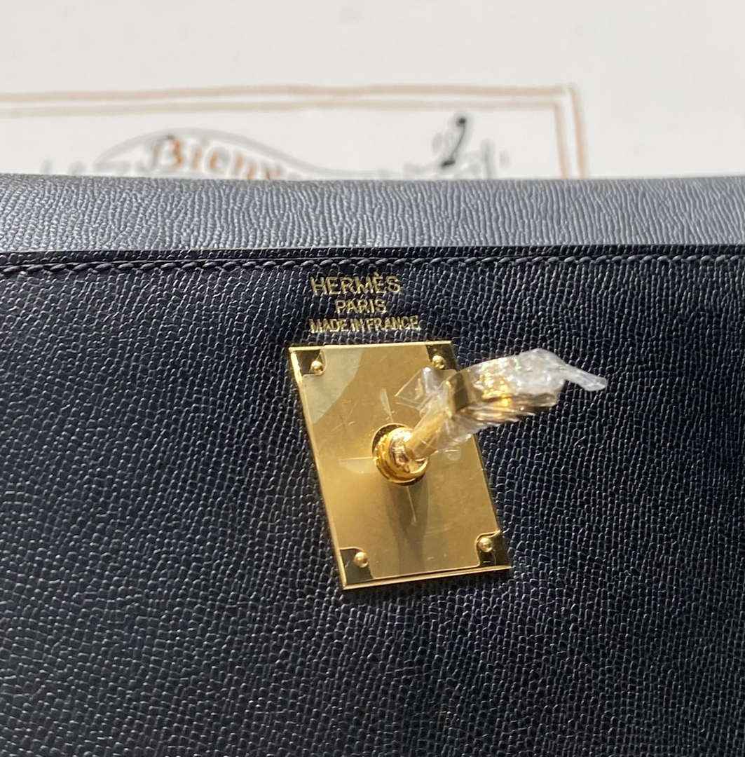 Hermes Kelly Bag Black Epsom Leather Gold Hardware