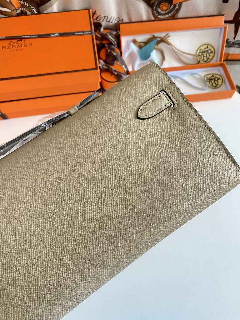 Hermès Kelly Cut Clutch 31cm Epsom Leather Light Gray Gold