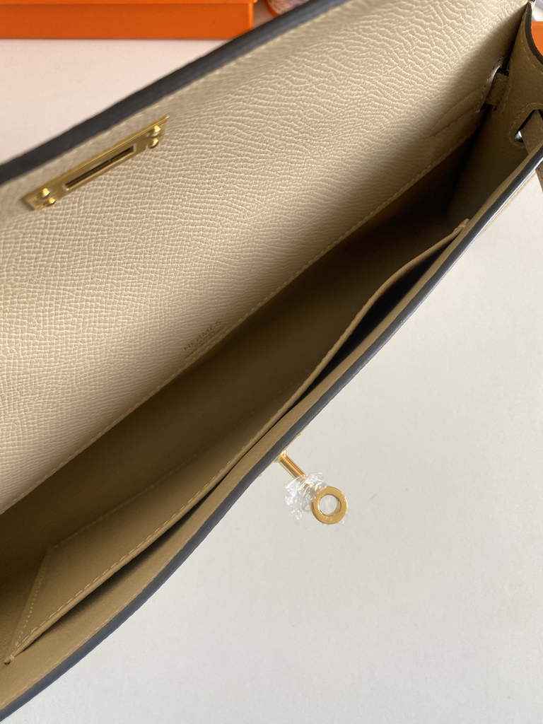 Hermès Kelly Cut Clutch 31cm Epsom Leather Light Gray Gold