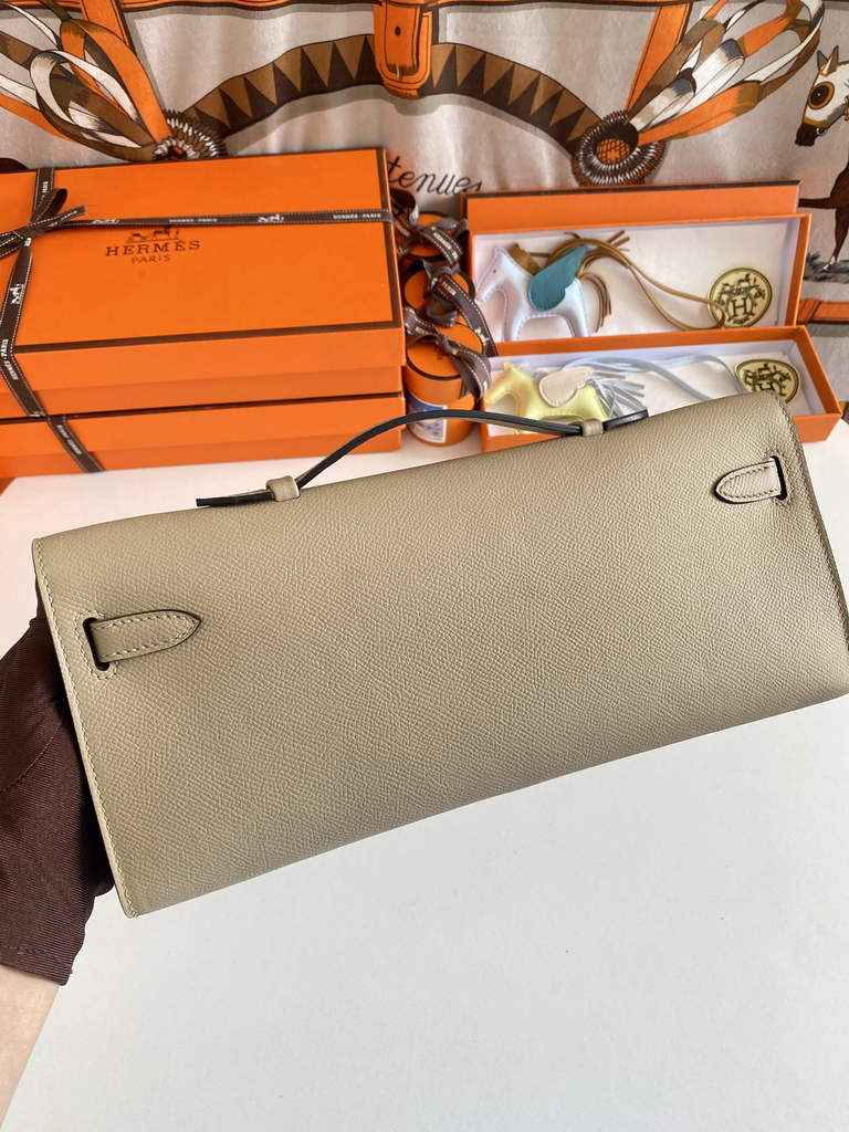 Hermès Kelly Cut Clutch 31cm Epsom Leather Light Gray Silver