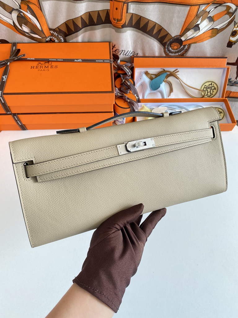 Hermès Kelly Cut Clutch 31cm Epsom Leather Light Gray Silver