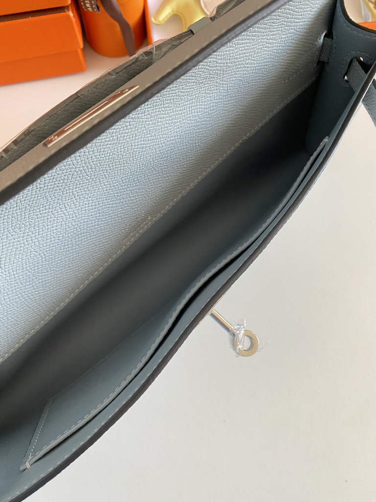 Hermès Kelly Cut Clutch 31cm Epsom Leather Gray Silver