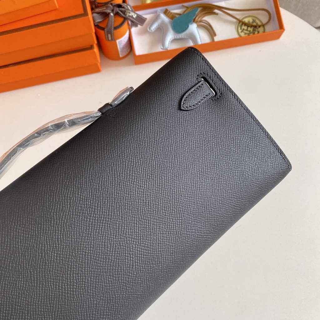 Hermès Kelly Cut Clutch 31cm Epsom Leather Black Gold
