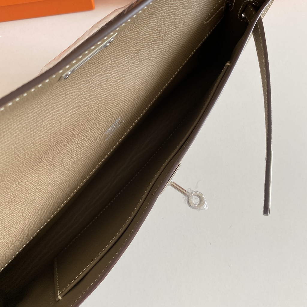 Hermès Kelly Cut Clutch 31cm Epsom Leather Gray Silver