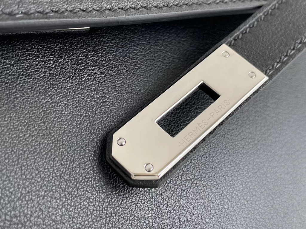 Hermès Kelly Cut Clutch 31cm Swift Leather Black Silver