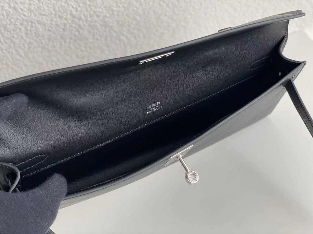 Hermès Kelly Cut Clutch 31cm Swift Leather Black Silver