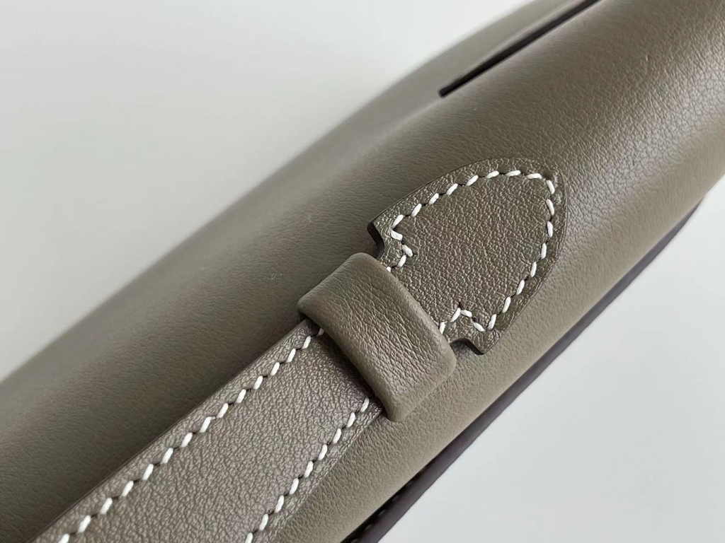 Hermès Kelly Cut Clutch 31cm Swift Leather Gray Silver
