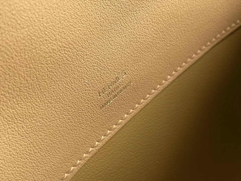 Hermès Kelly Cut Clutch 31cm Swift Leather Kakhi Gold