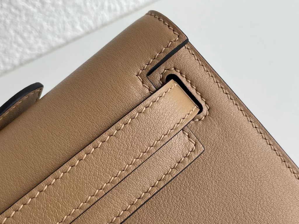Hermès Kelly Cut Clutch 31cm Swift Leather Kakhi Silver