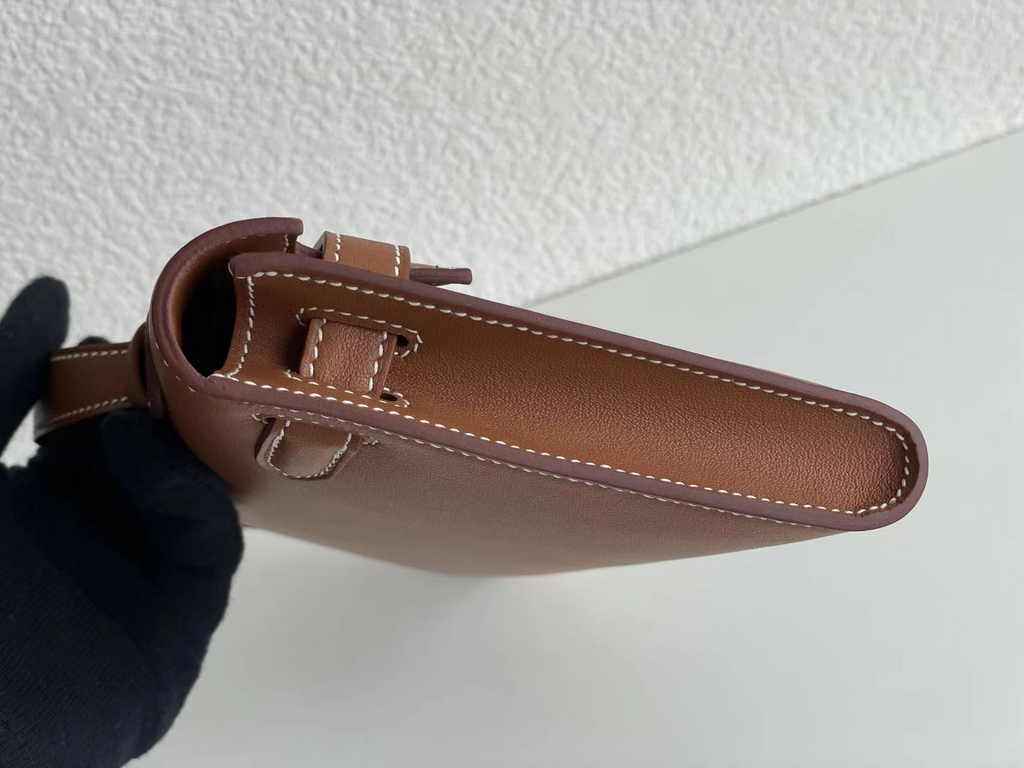Hermès Kelly Cut Clutch 31cm Swift Leather Brown Silver