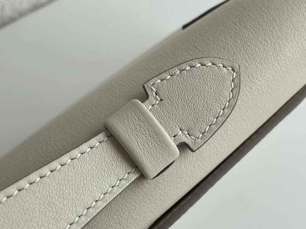 Hermès Kelly Cut Clutch 31cm Swift Leather Beige Silver