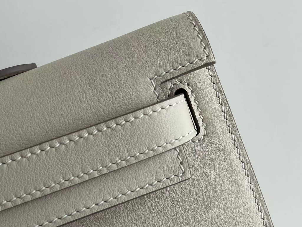 Hermès Kelly Cut Clutch 31cm Swift Leather Beige Silver