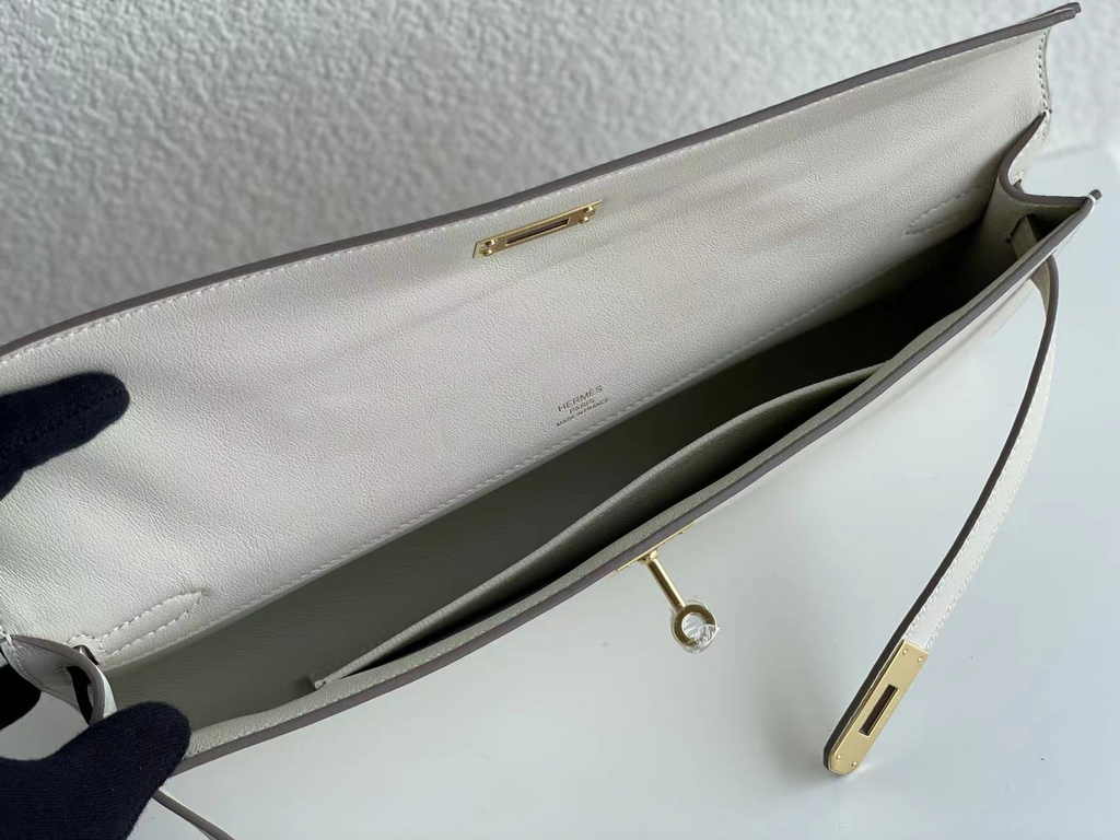 Hermès Kelly Cut Clutch 31cm Swift Leather Beige Silver