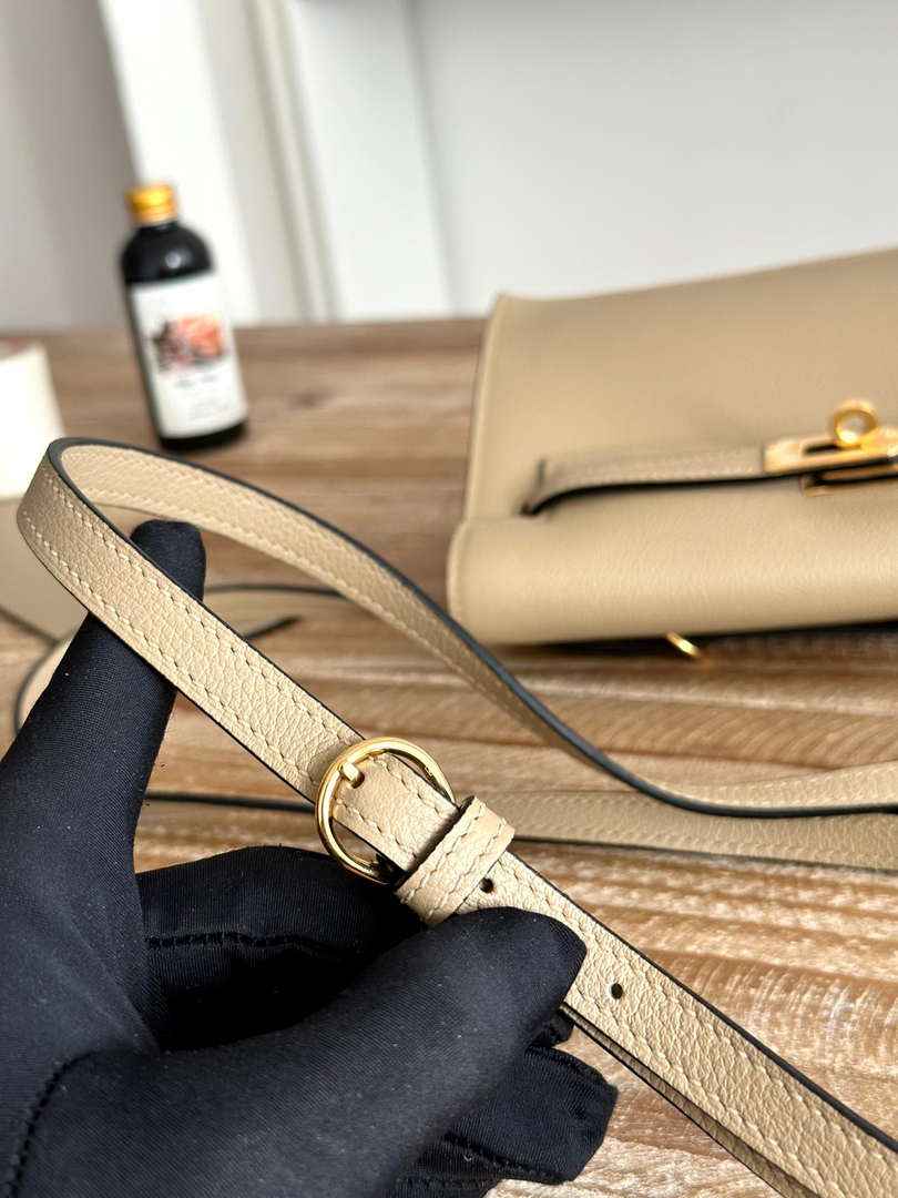 Hermes Kelly Danse Bag Leather 202533