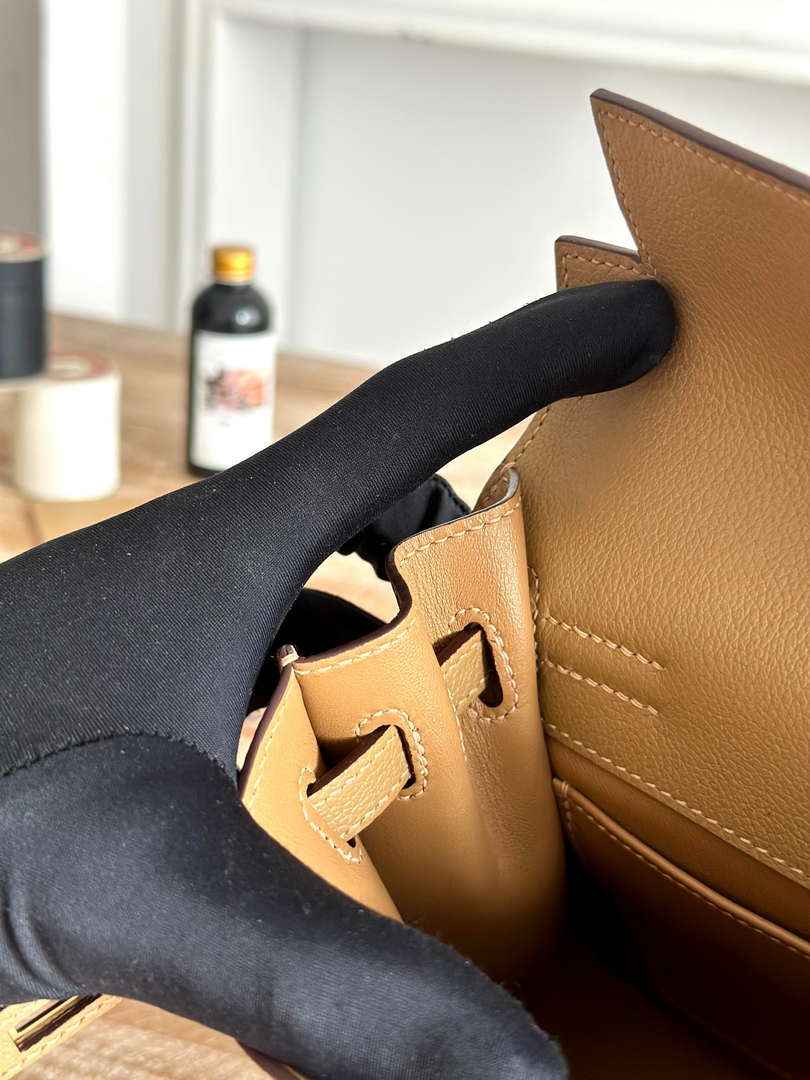 Hermes Kelly Danse Bag Leather 202537