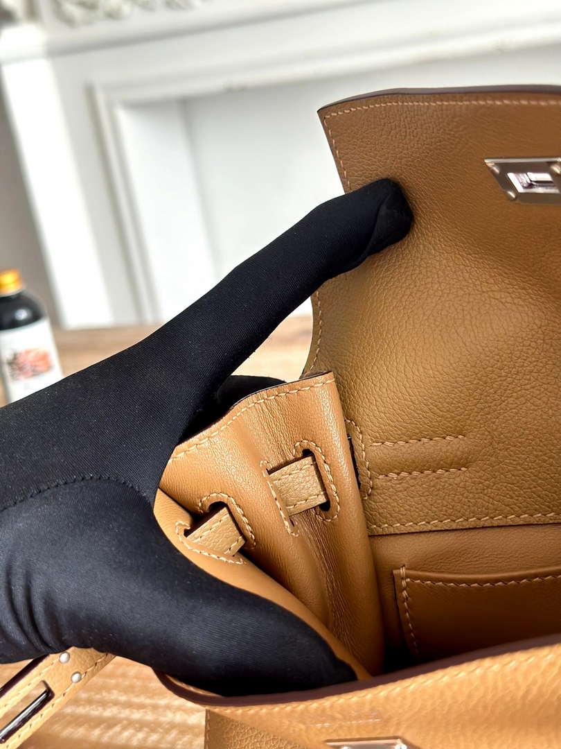 Hermes Kelly Danse Bag Leather 202537