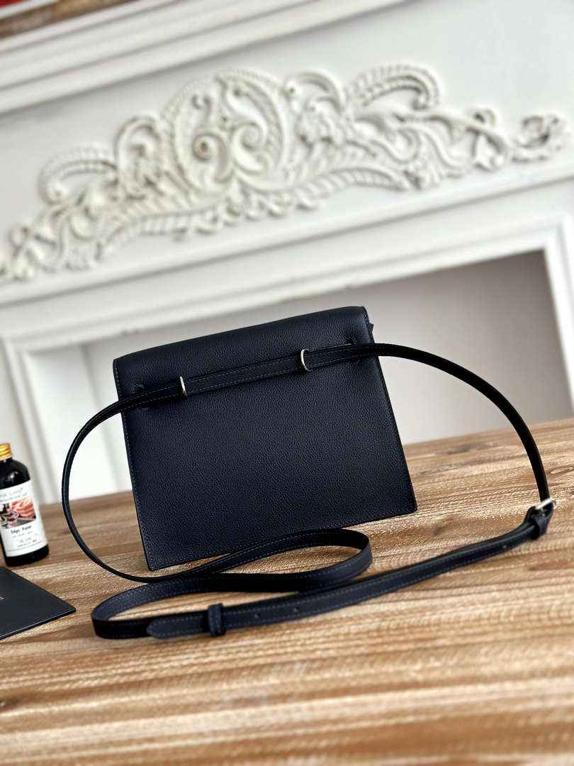 Hermes Kelly Danse Bag Leather 202540