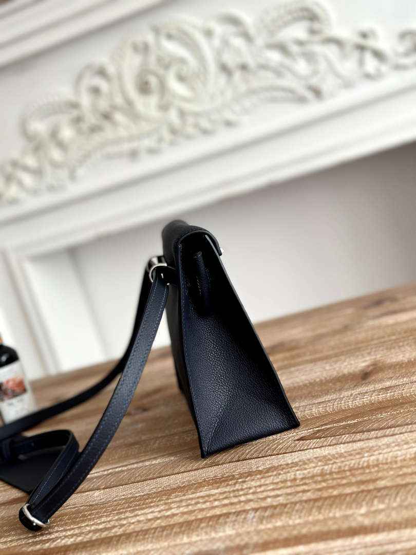 Hermes Kelly Danse Bag Leather 202540