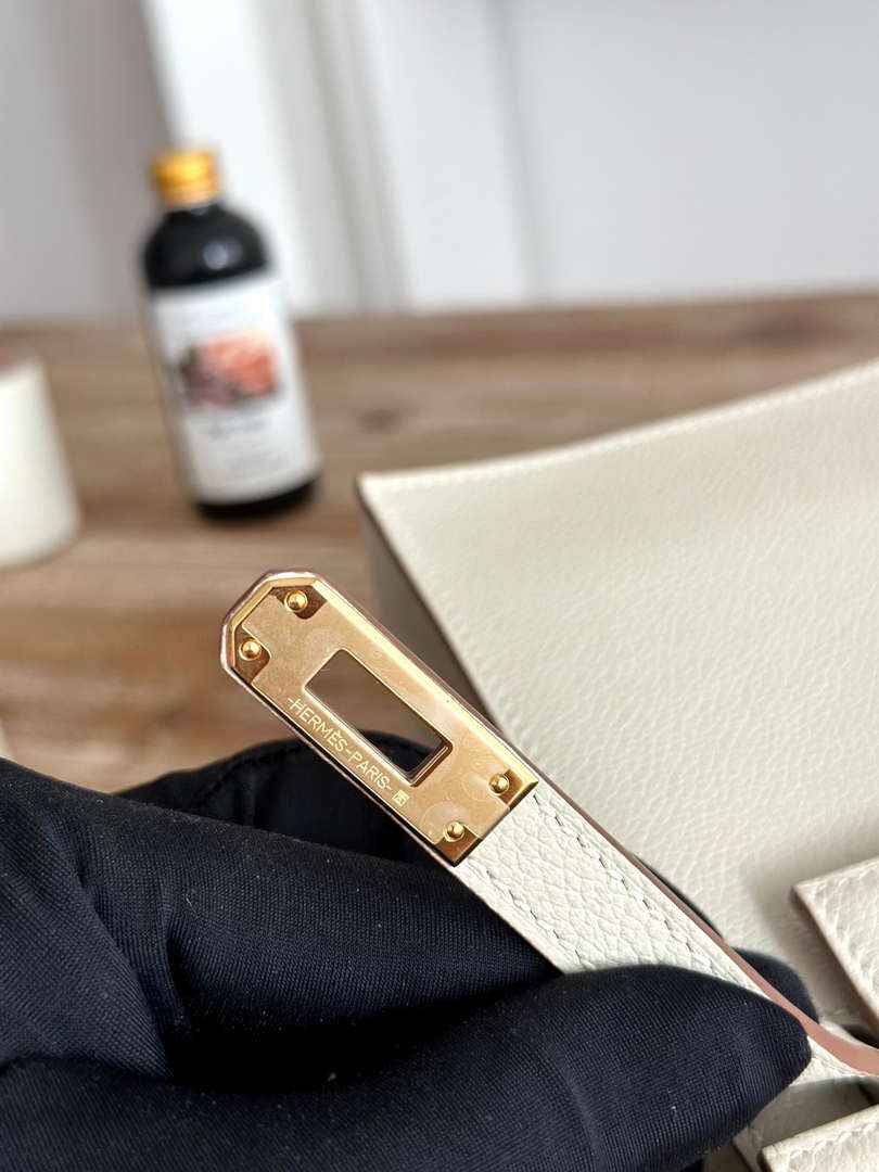 Hermes Kelly Danse Bag Leather 202542