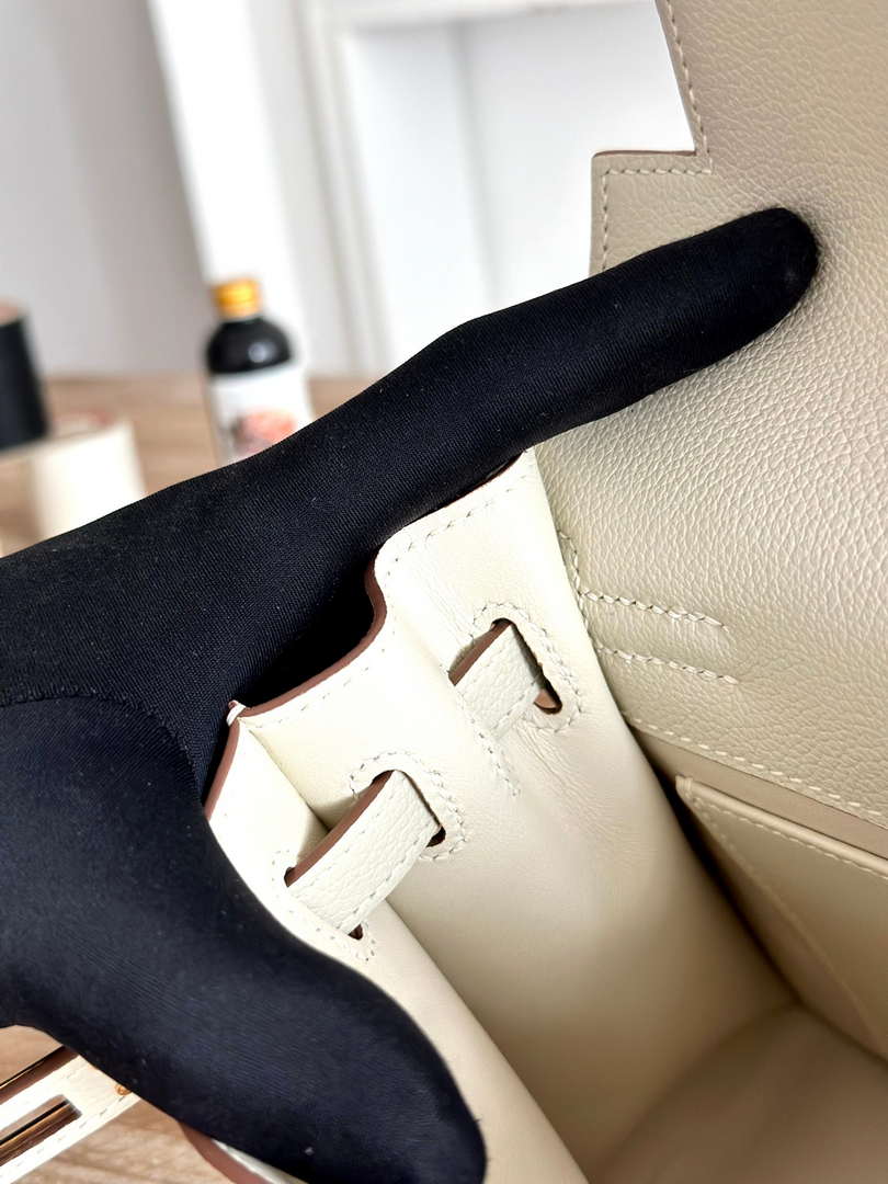 Hermes Kelly Danse Bag Leather 202542