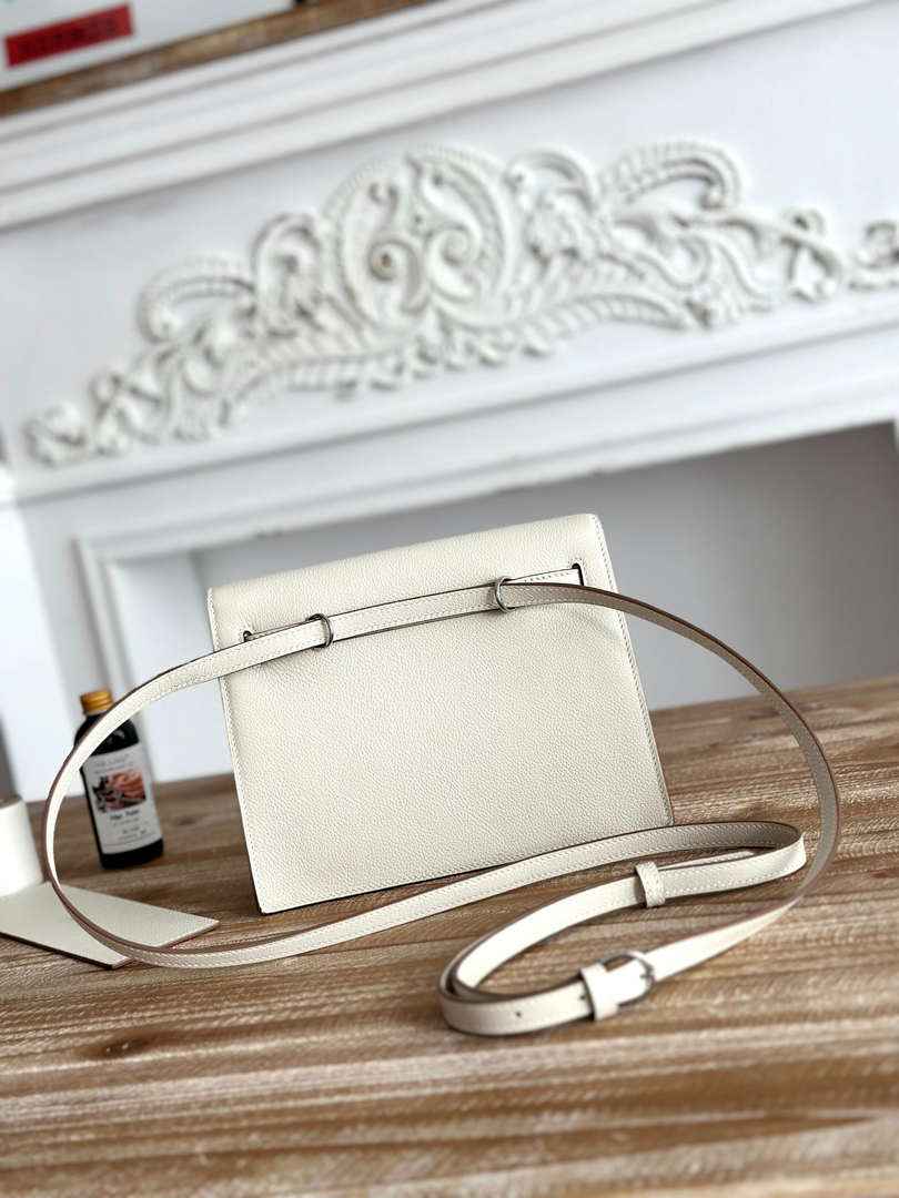 Hermes Kelly Danse Bag Leather 202543