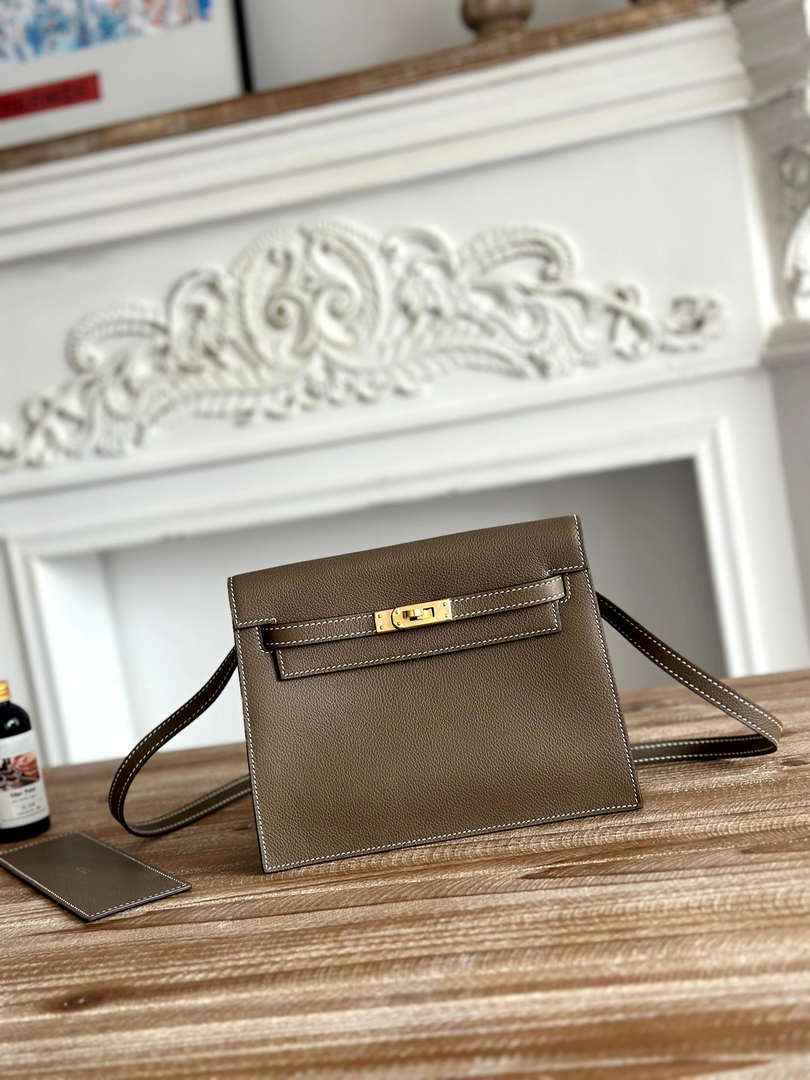 Hermes Kelly Danse Bag Leather 202546