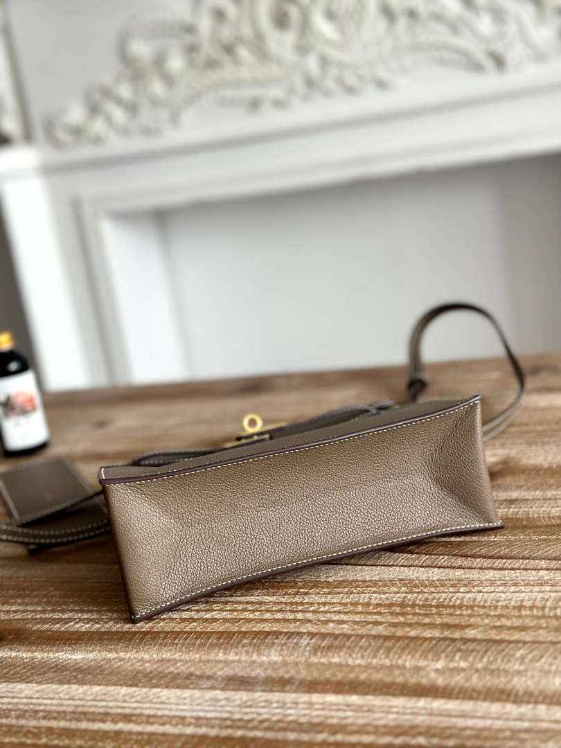 Hermes Kelly Danse Bag Leather 202546