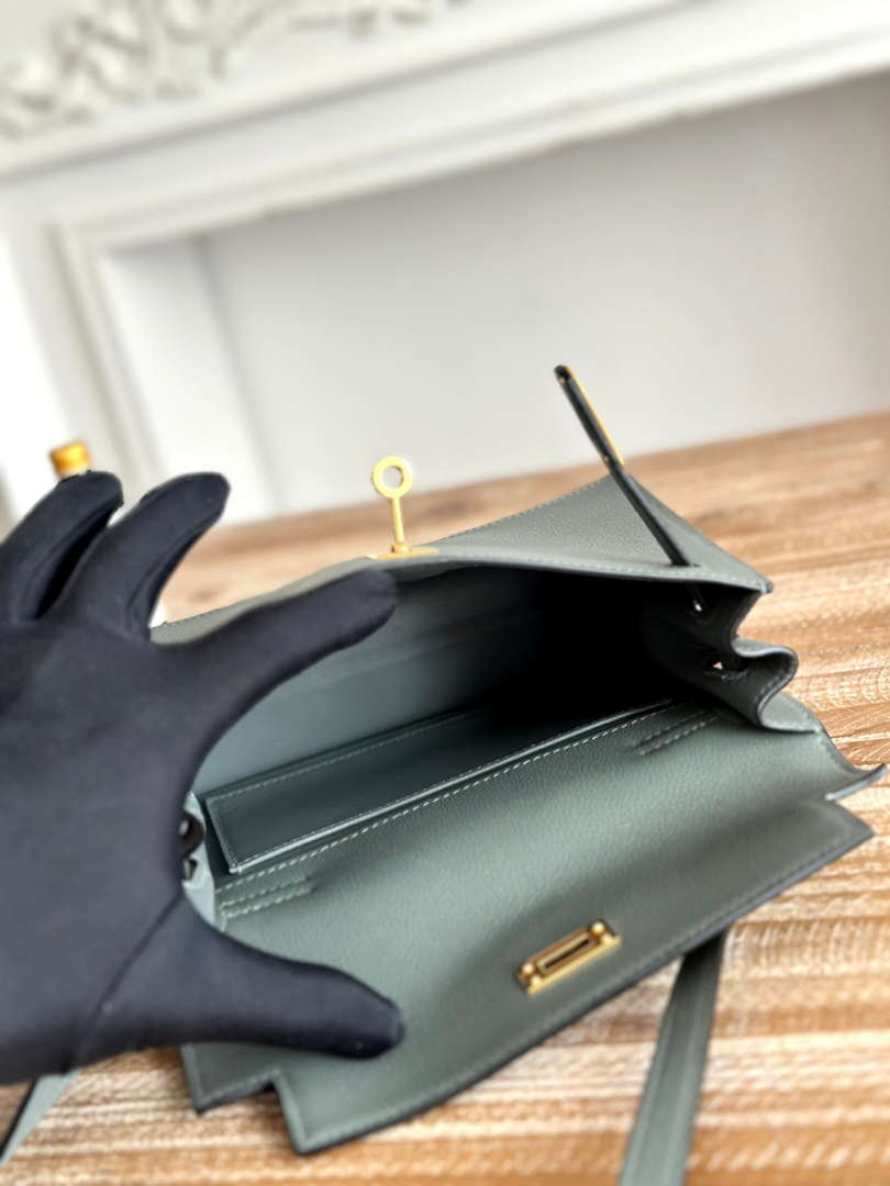 Hermes Kelly Danse Bag Leather 202548