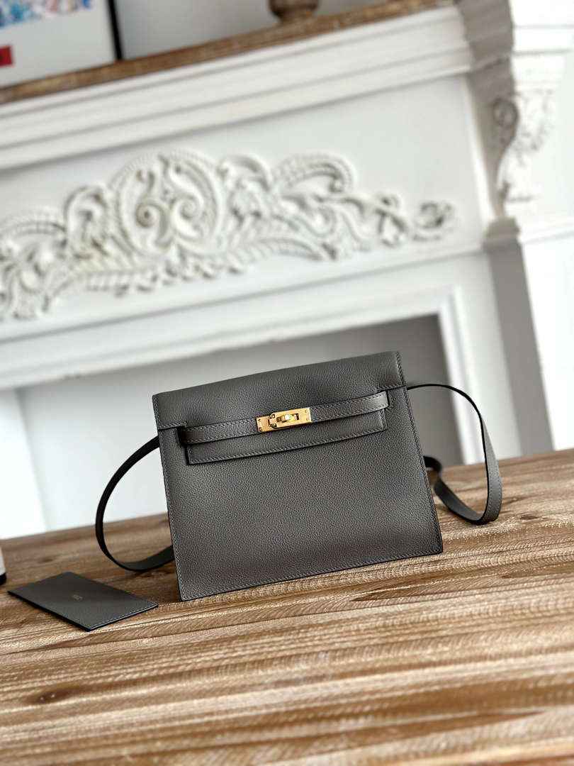 Hermes Kelly Danse Bag Leather 202550