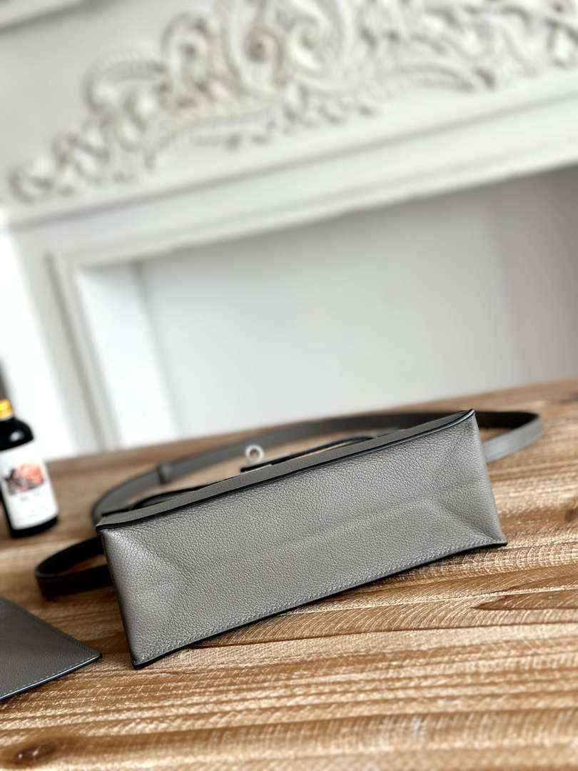 Hermes Kelly Danse Bag Leather 202551