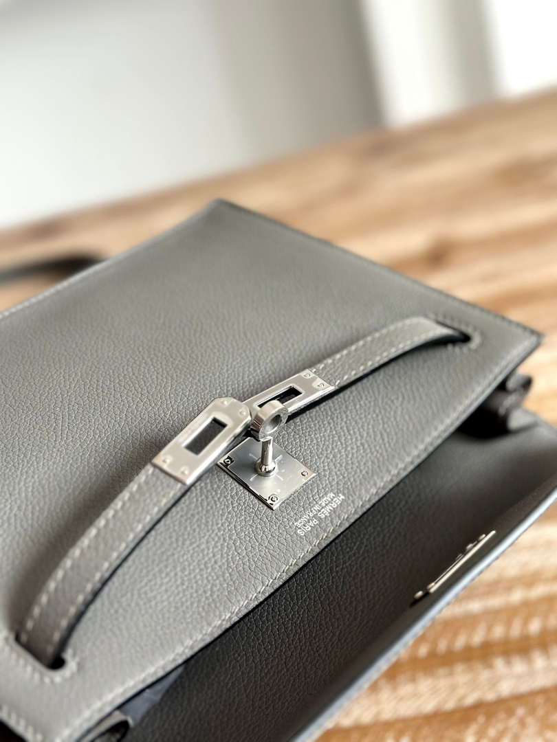Hermes Kelly Danse Bag Leather 202551