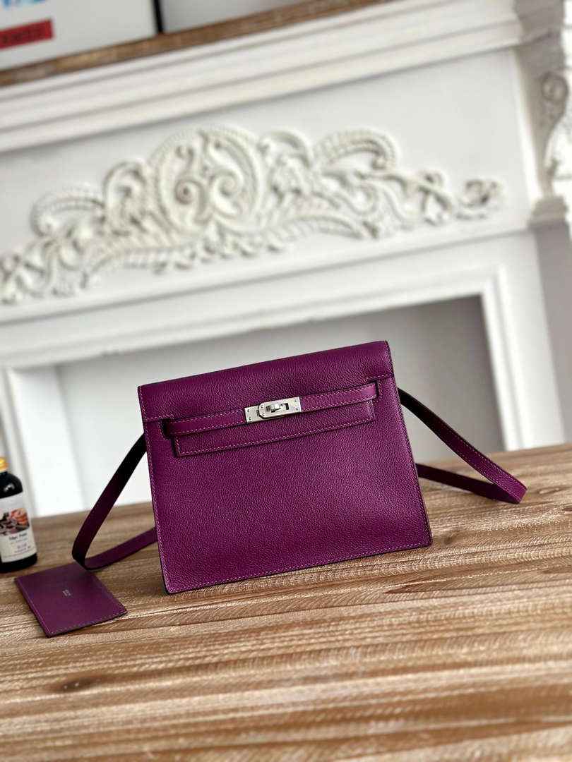 Hermes Kelly Danse Bag Leather 202552