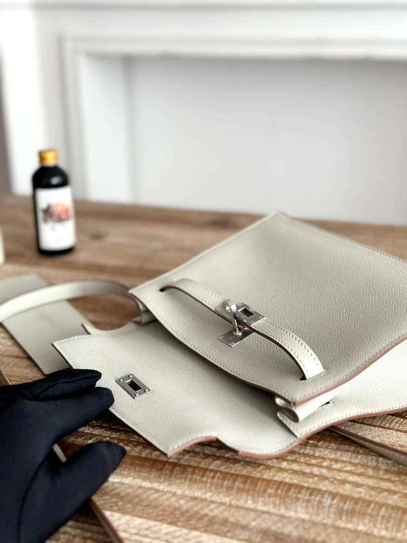 Hermes Kelly Danse Bag Leather 202554