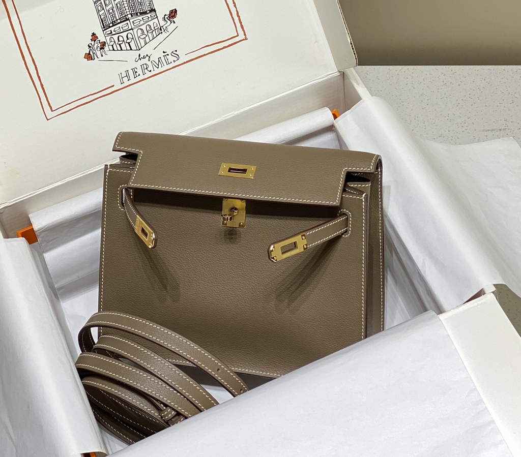 Hermès Kelly Danse II Dark gray Evercolor leather with gold