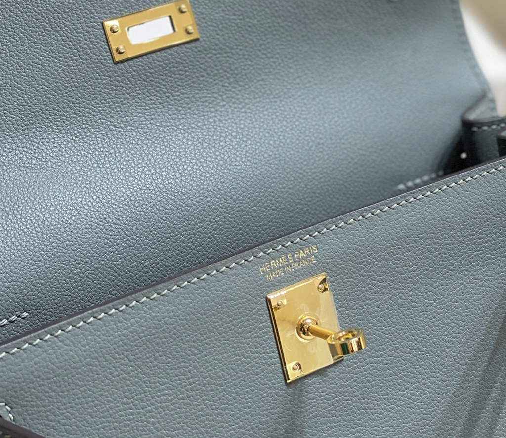 Hermès Kelly Danse II blue green Evercolor leather with gold