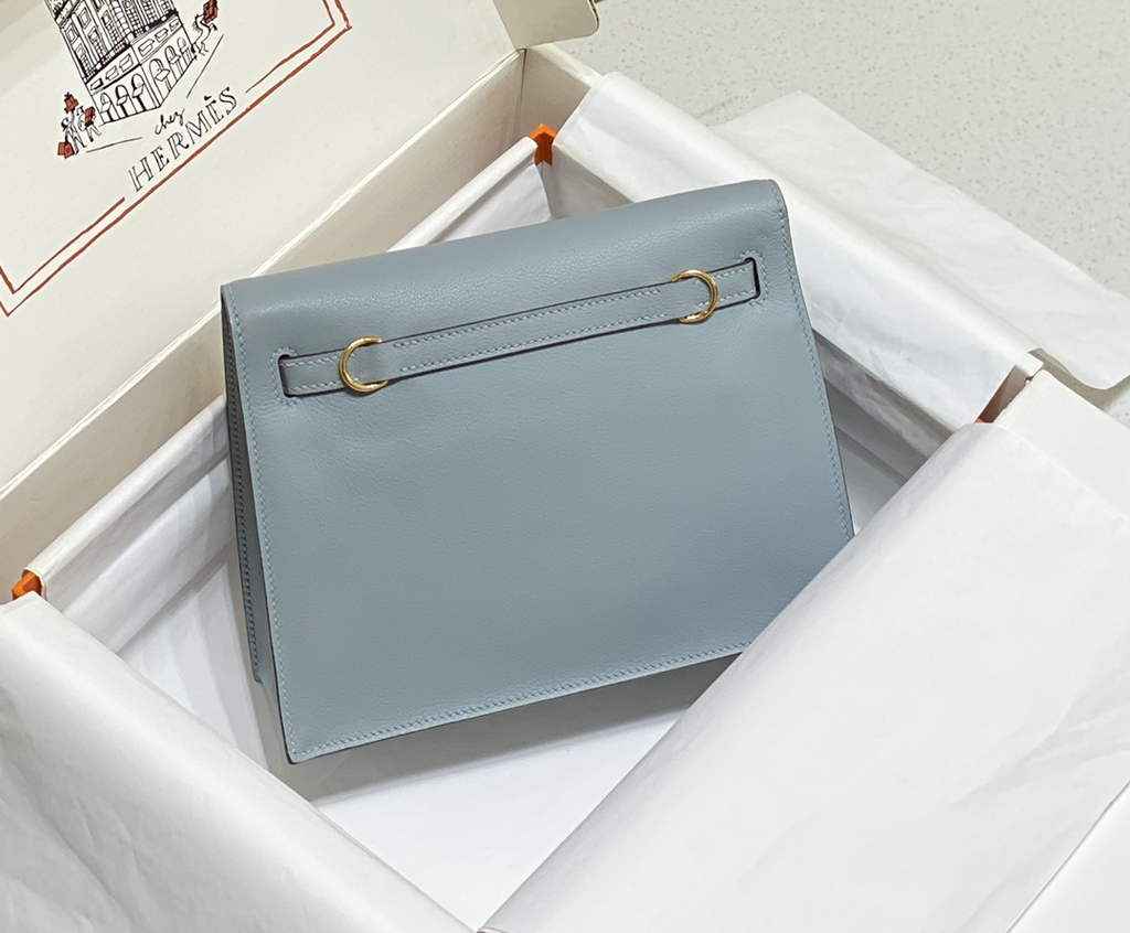 Hermès Kelly Danse II light blue Evercolor leather with gold