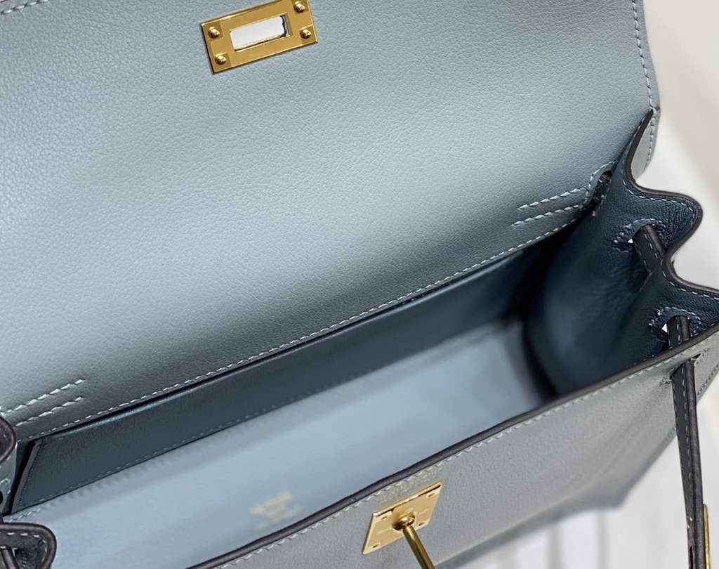 Hermès Kelly Danse II light blue Evercolor leather with gold