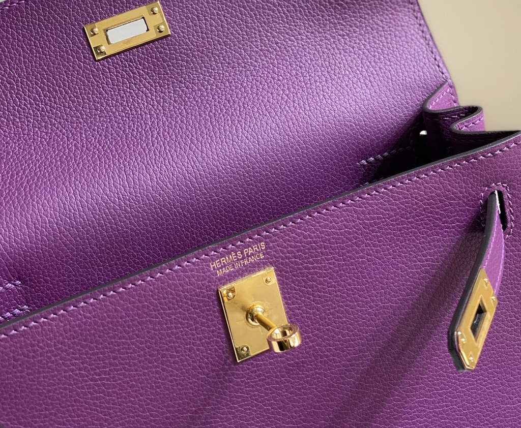Hermès Kelly Danse II Purple Evercolor leather with gold