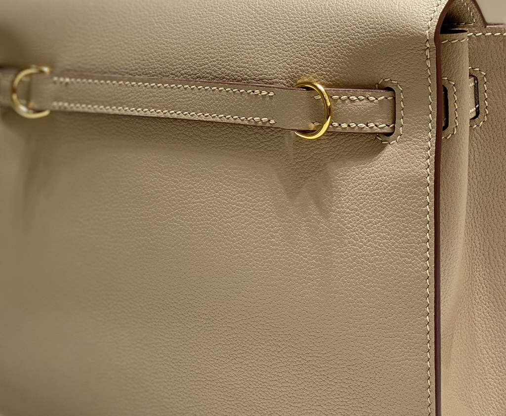 Hermès Kelly Danse II apricot gray Evercolor leather with gold