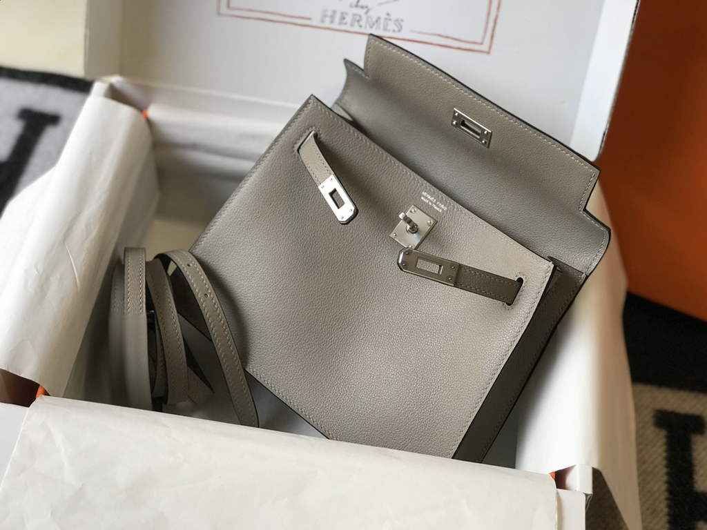 Hermès Kelly Danse II dark gray Evercolor leather with Silver