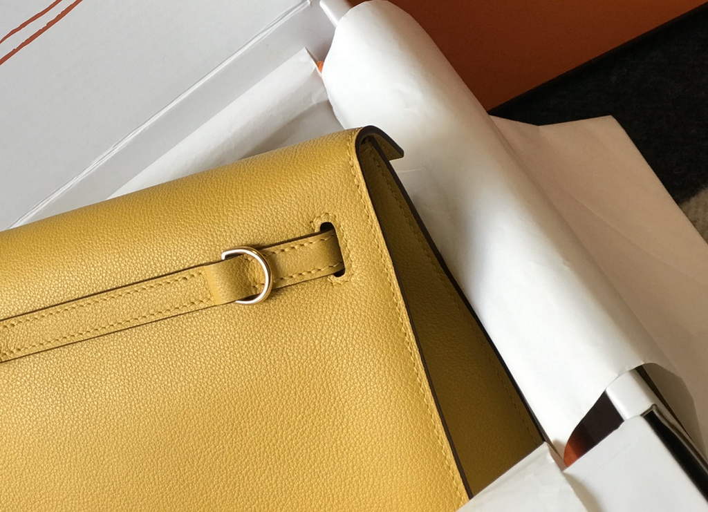 Hermès Kelly Danse II Yellow Evercolor leather with gold