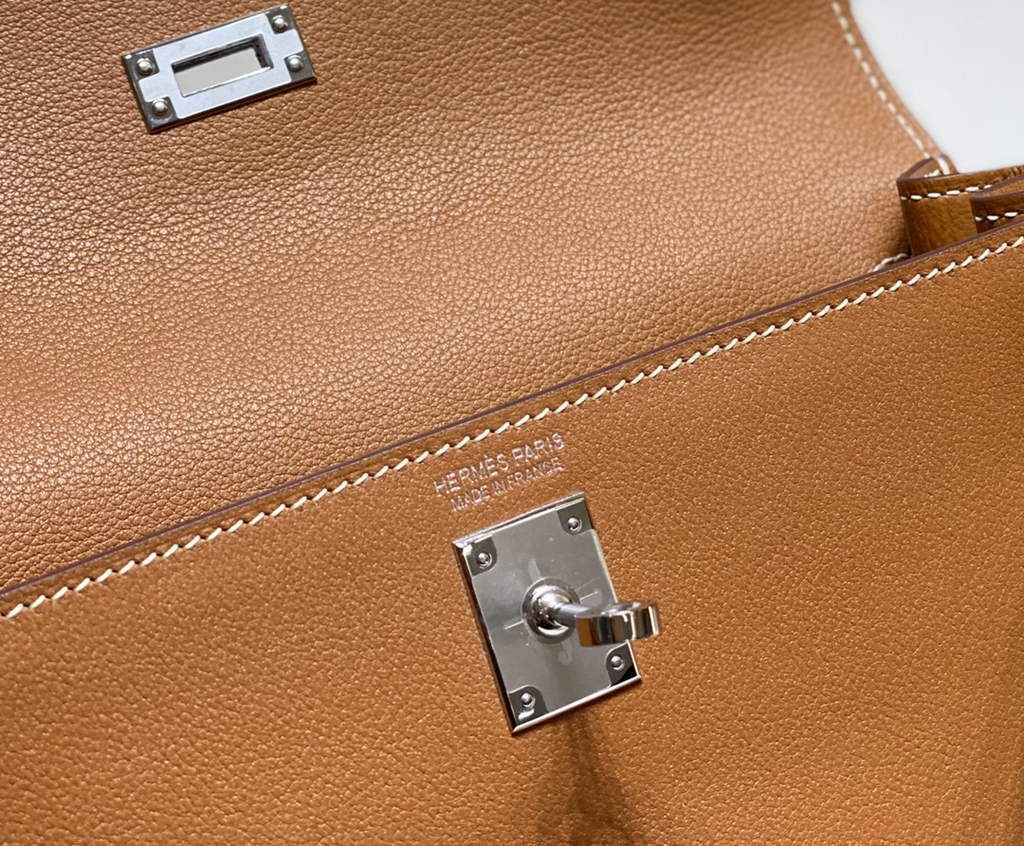 Hermès Kelly Danse II brown Evercolor leather with silver
