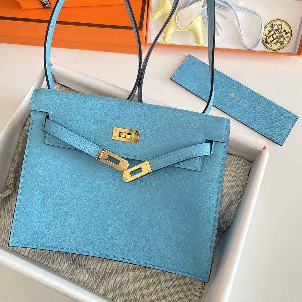 Hermès Kelly Danse II blue Evercolor leather with gold