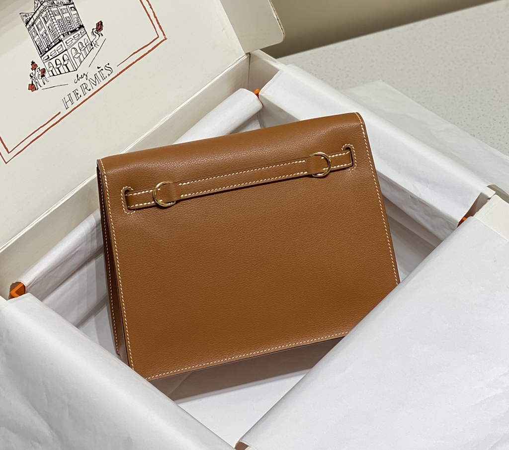Hermès Kelly Danse II brown Evercolor leather with gold