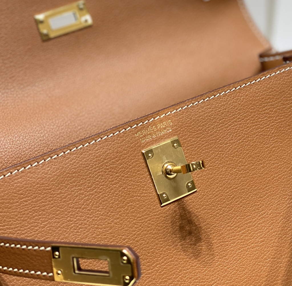 Hermès Kelly Danse II brown Evercolor leather with gold